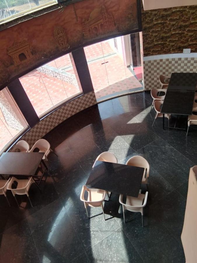 Kstdc Hotel Mayura Pavithra Yediyur Kunigal Esterno foto