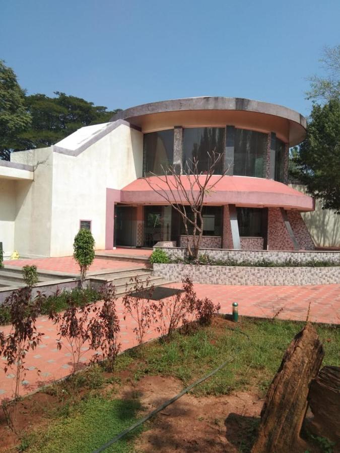 Kstdc Hotel Mayura Pavithra Yediyur Kunigal Esterno foto