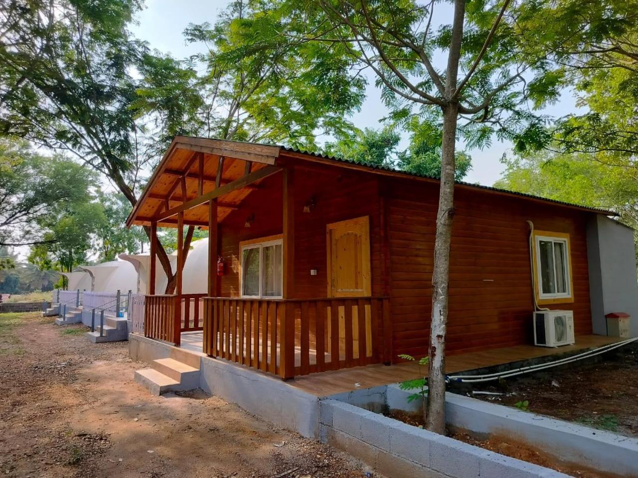 Kstdc Hotel Mayura Pavithra Yediyur Kunigal Esterno foto